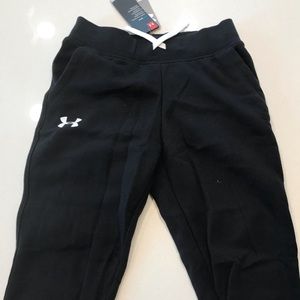 NWT Under Armour Juniors Joggers Size Youth M
